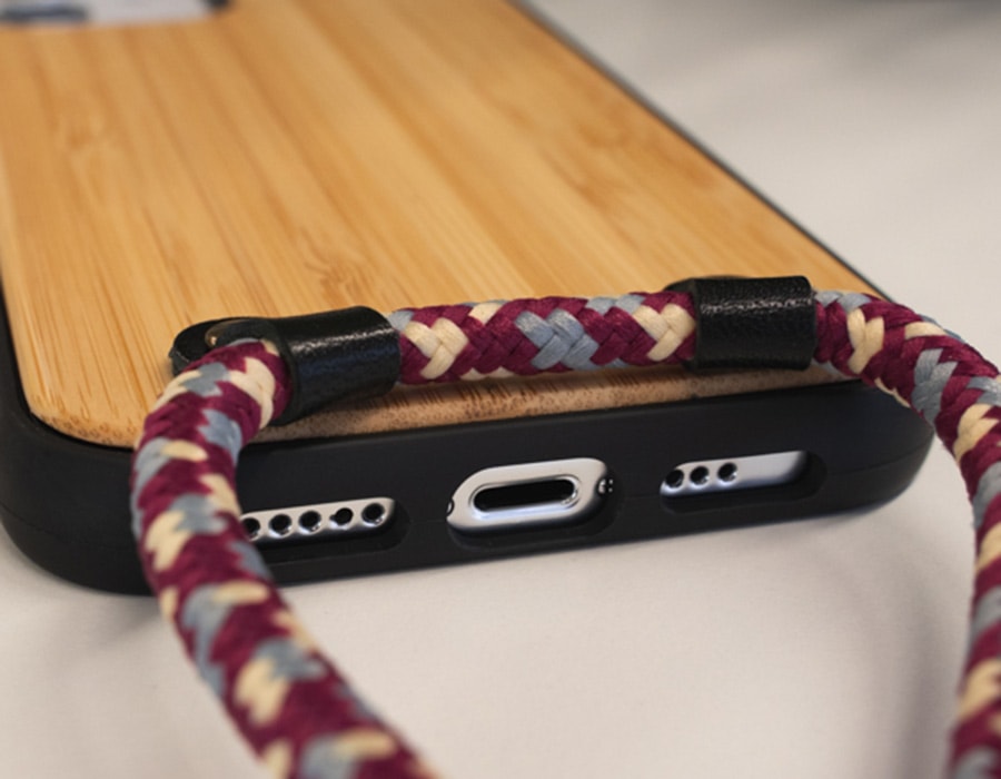 Étui avec lanière BEE pour iPhone X